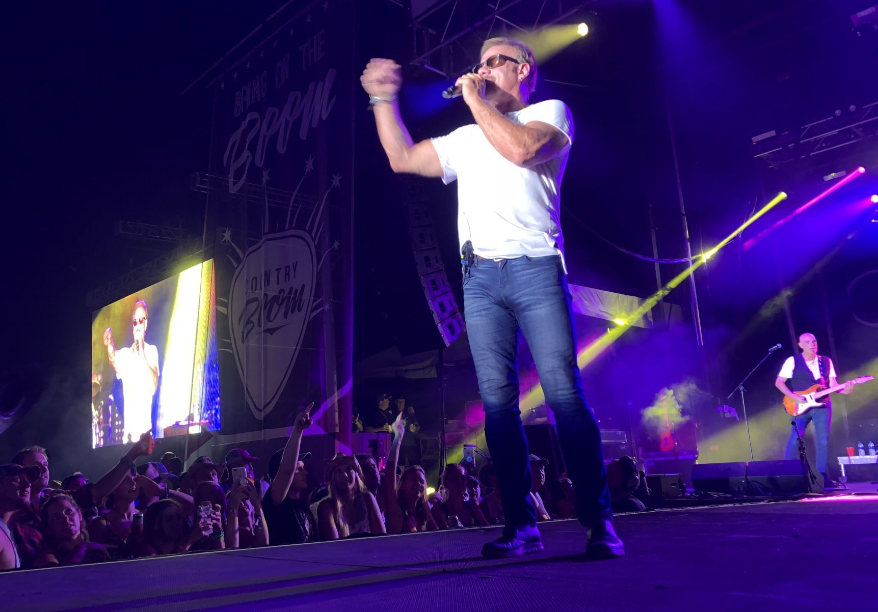 Country Boom - Phil Vassar